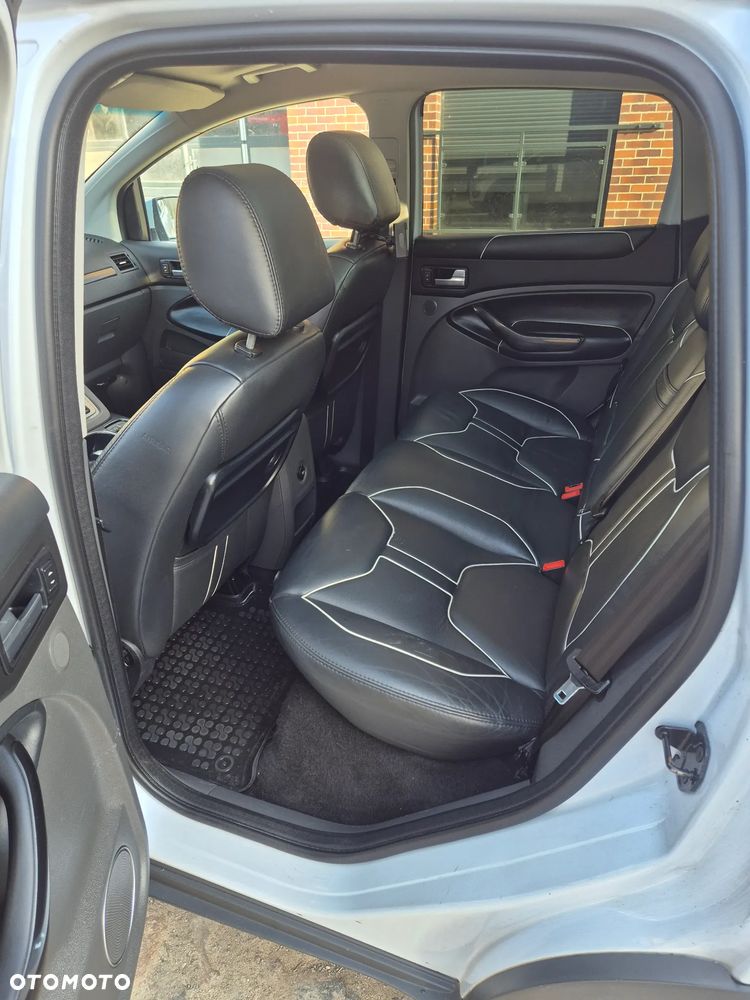 Ford Kuga 2.0 TDCi Individual MPS6 - 23