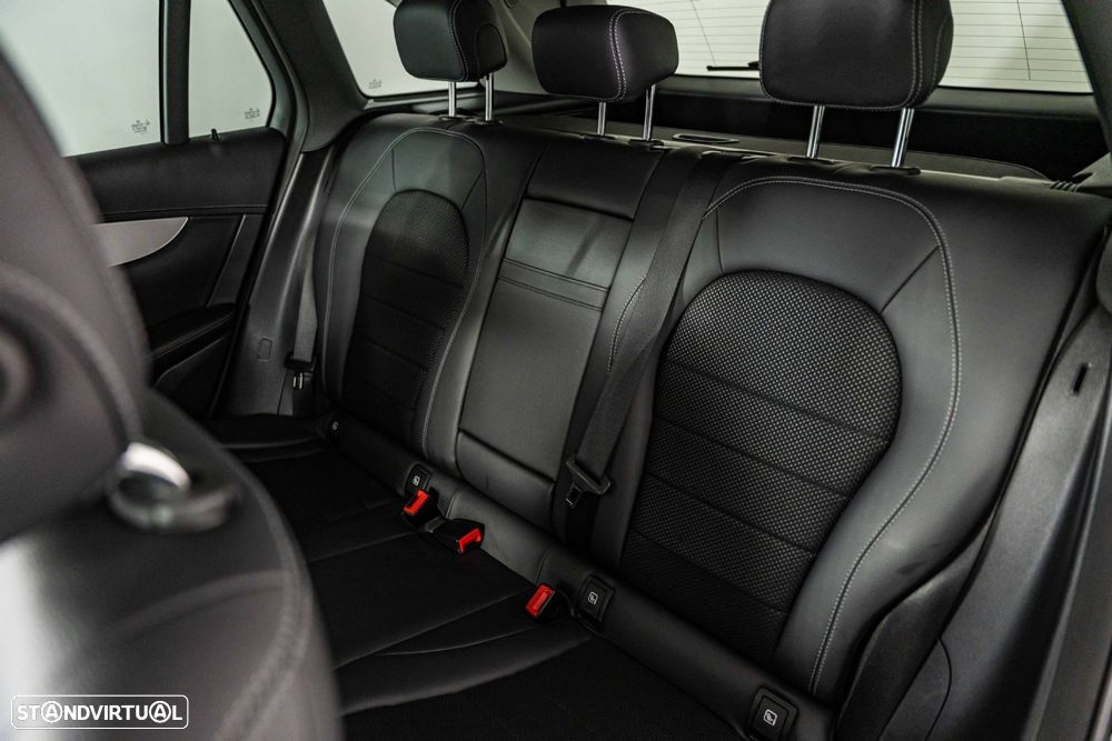 Mercedes-Benz GLC 300 e 4Matic - 11