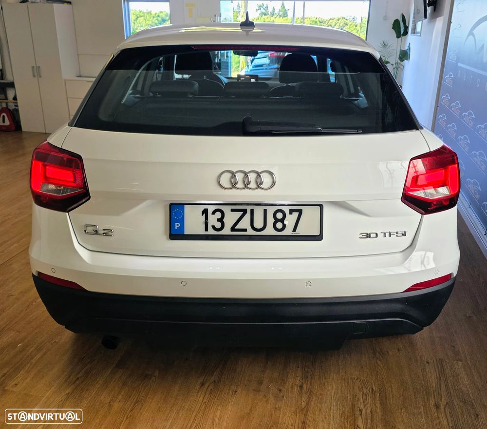 Audi Q2 30 TFSI Design - 12
