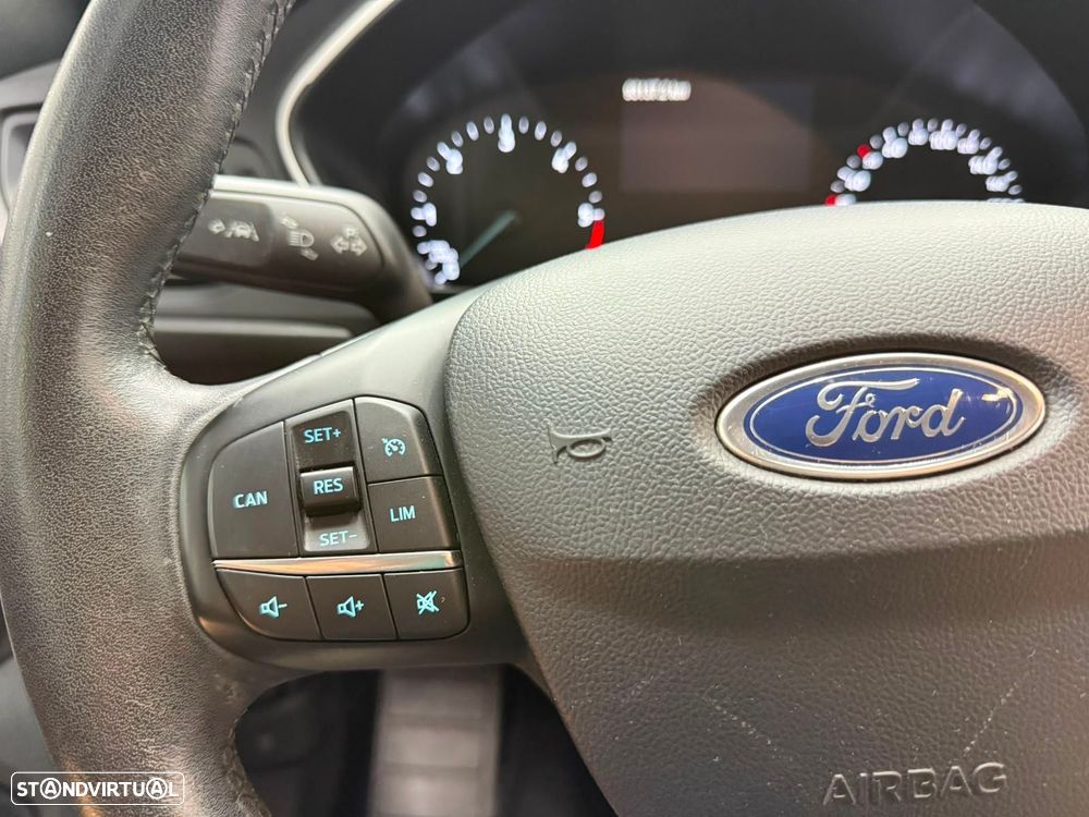 Ford Focus SW 1.5 TDCi EcoBlue Business - 17