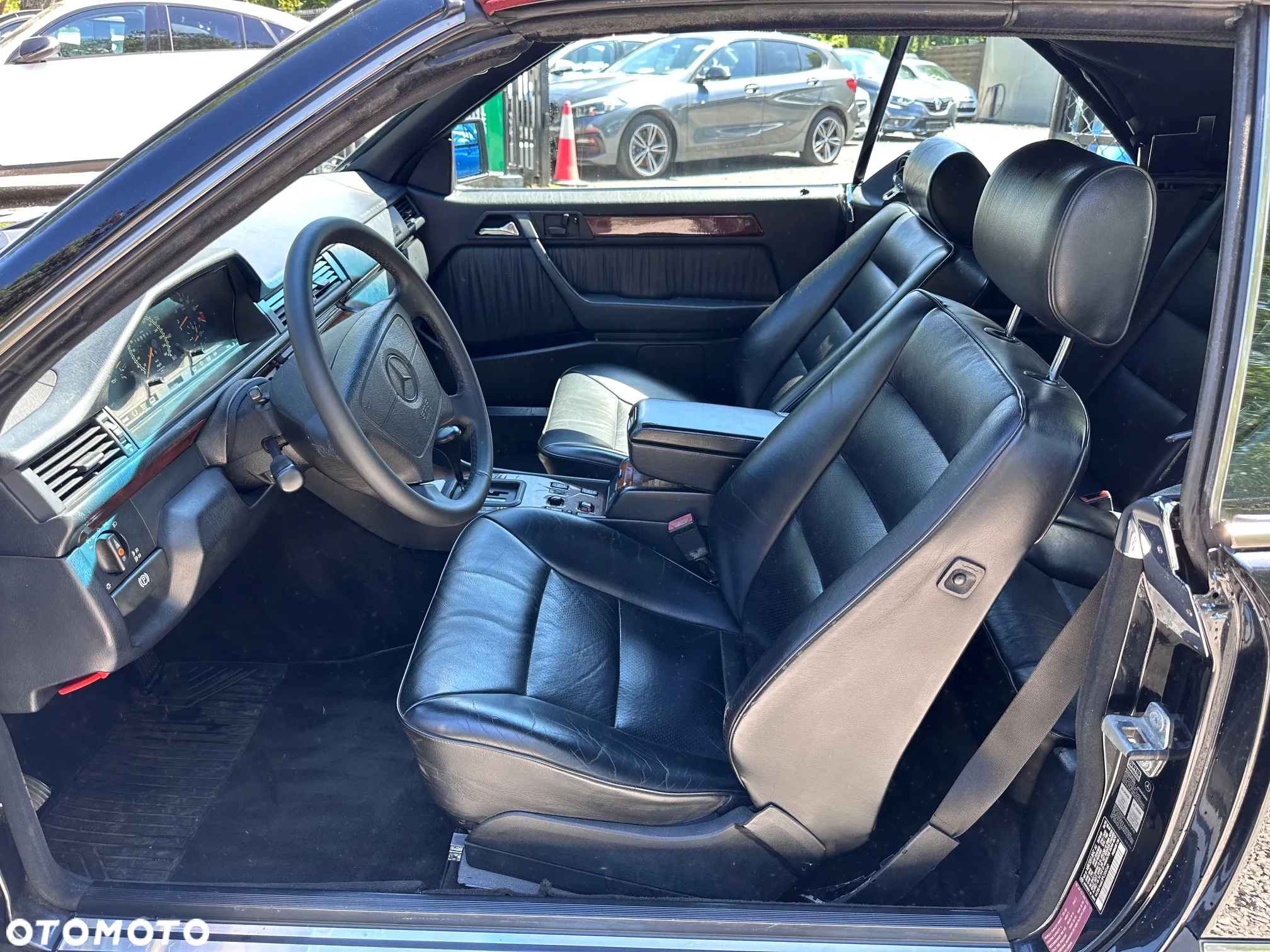 Mercedes-Benz W124 (1984-1993) - 21
