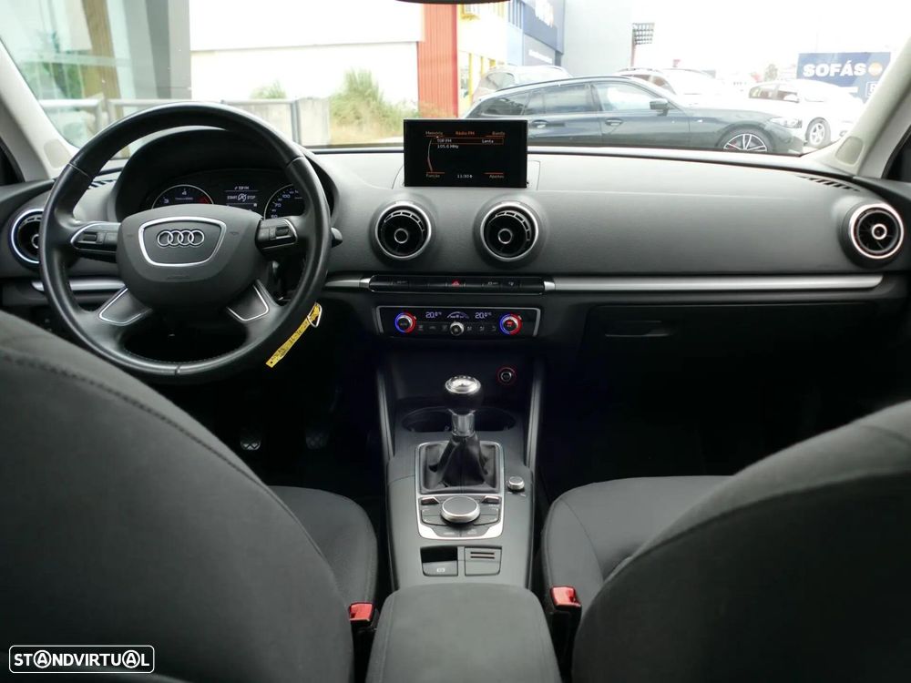 Audi A3 Sportback 2.0 TDI Advance - 34