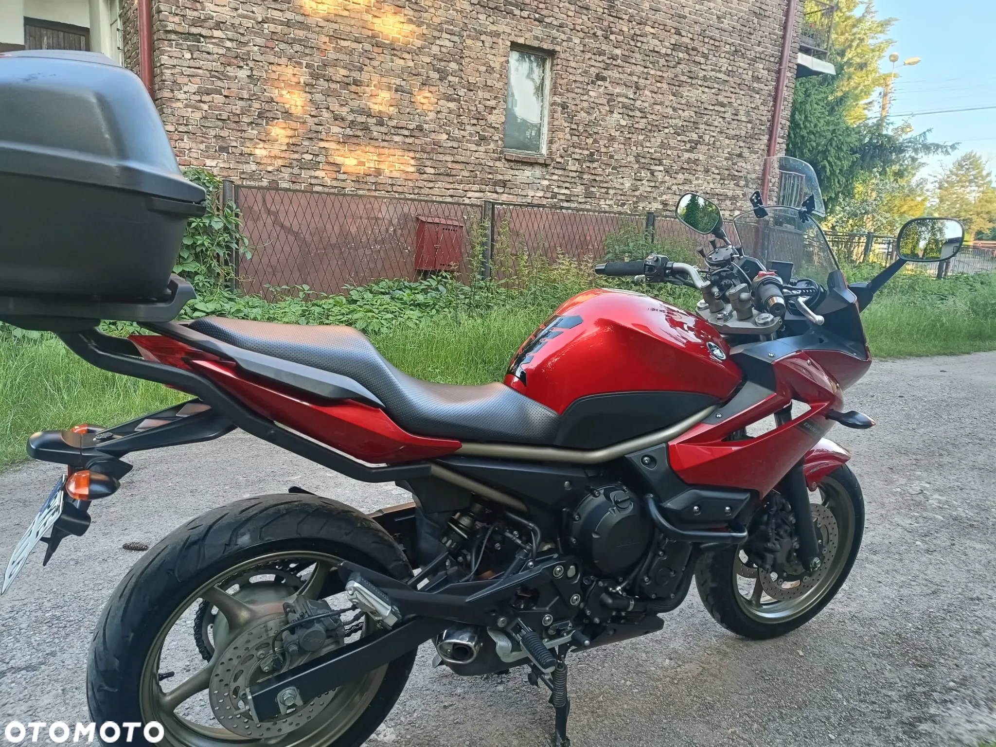 Yamaha XJ - 8