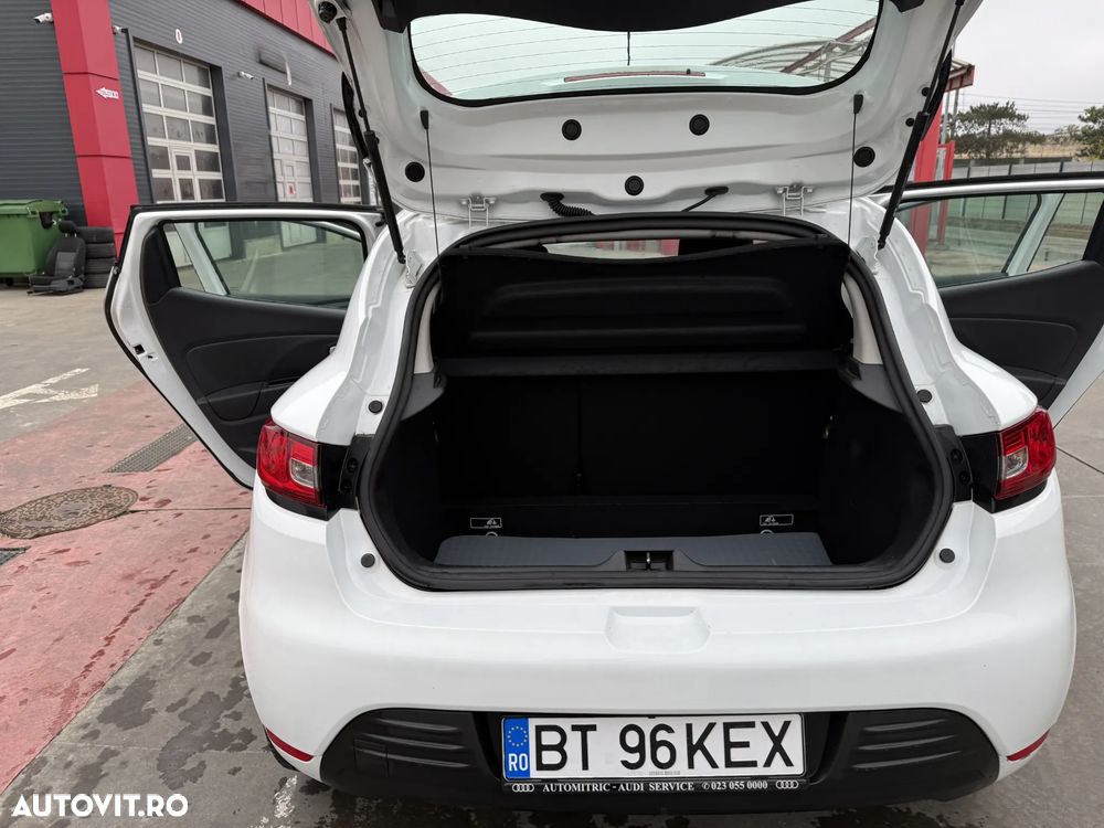 Renault Clio - 8