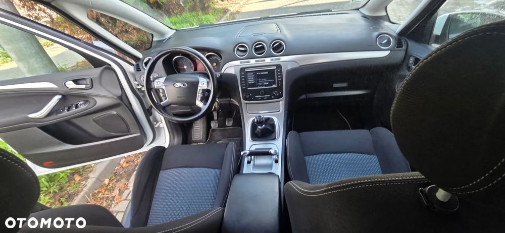Ford S-Max 2.0 TDCi DPF Business Edition - 37