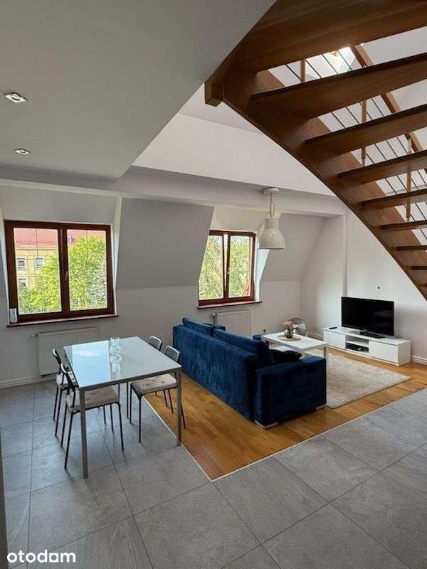 Apartament 2 Poziomy Garaż Komórka