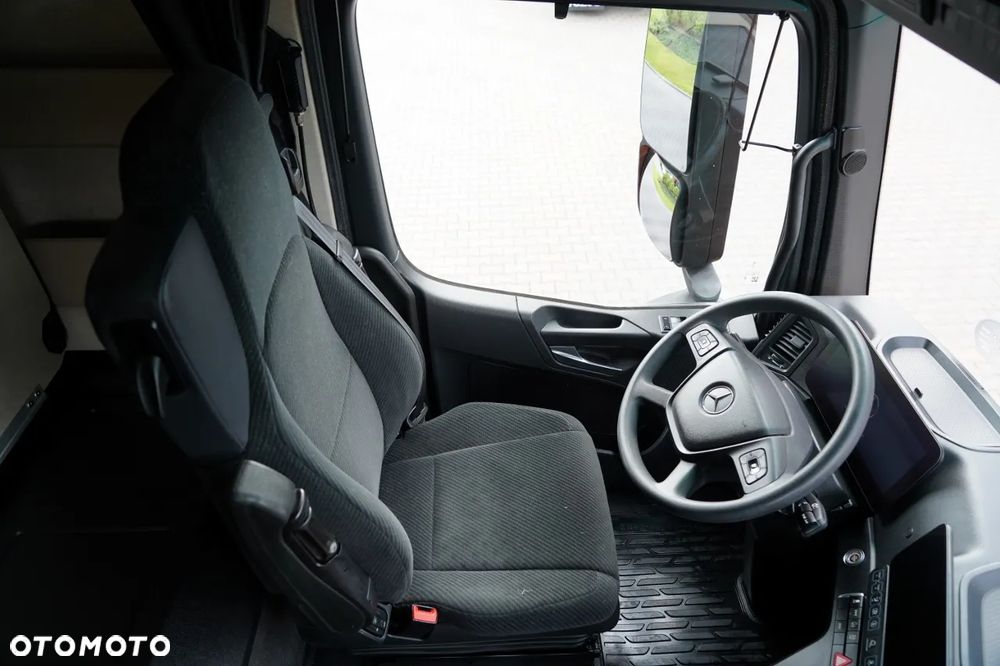 Mercedes-Benz ACTROS 1848 / PEŁNY ADR / SALONKA / STREAM SPACE - 27