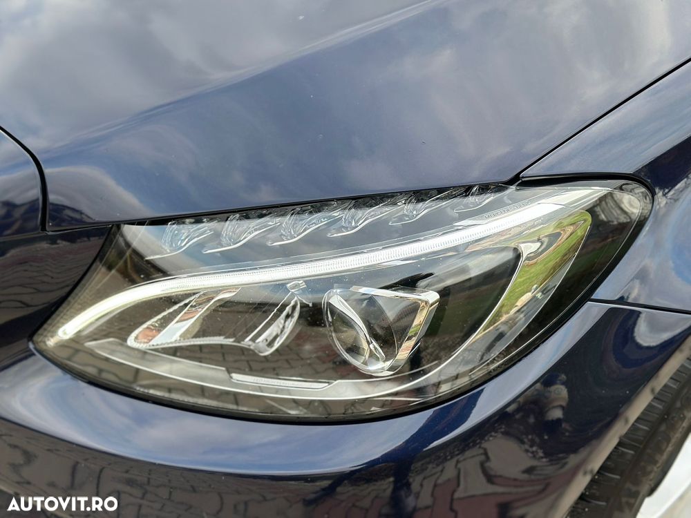 Mercedes-Benz C - 33