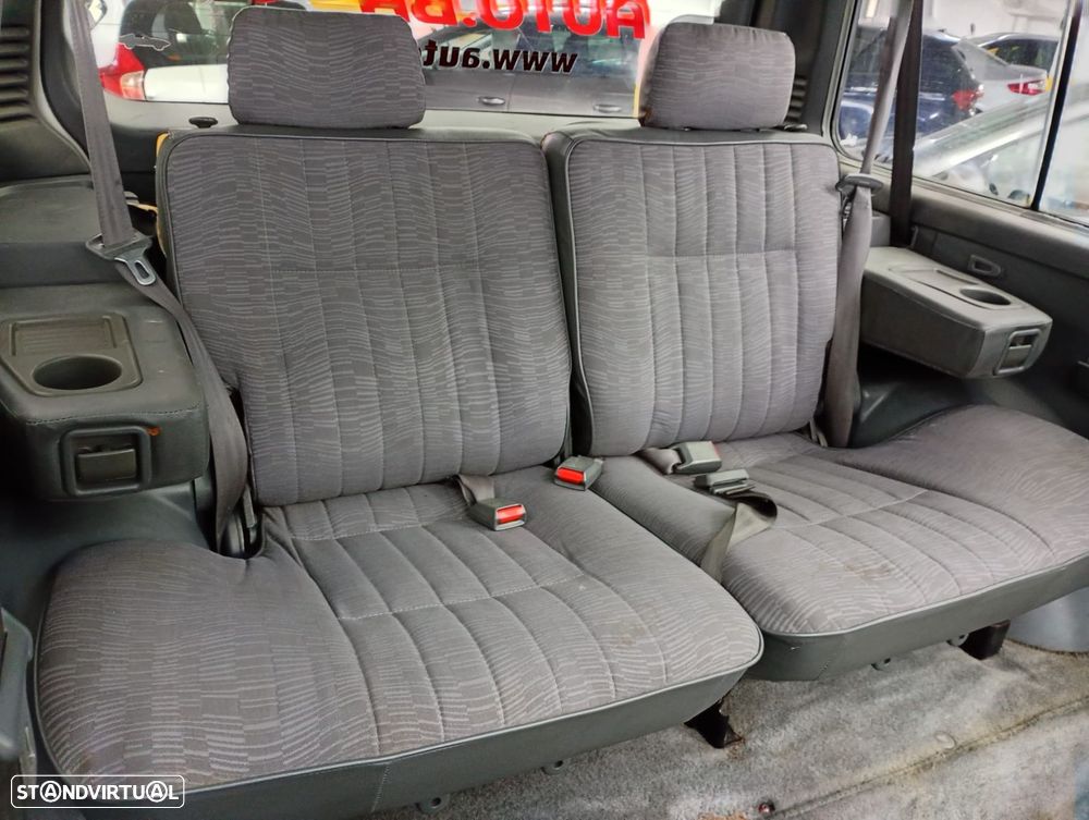 Mitsubishi Pajero 2.5 TDi GLS - 25