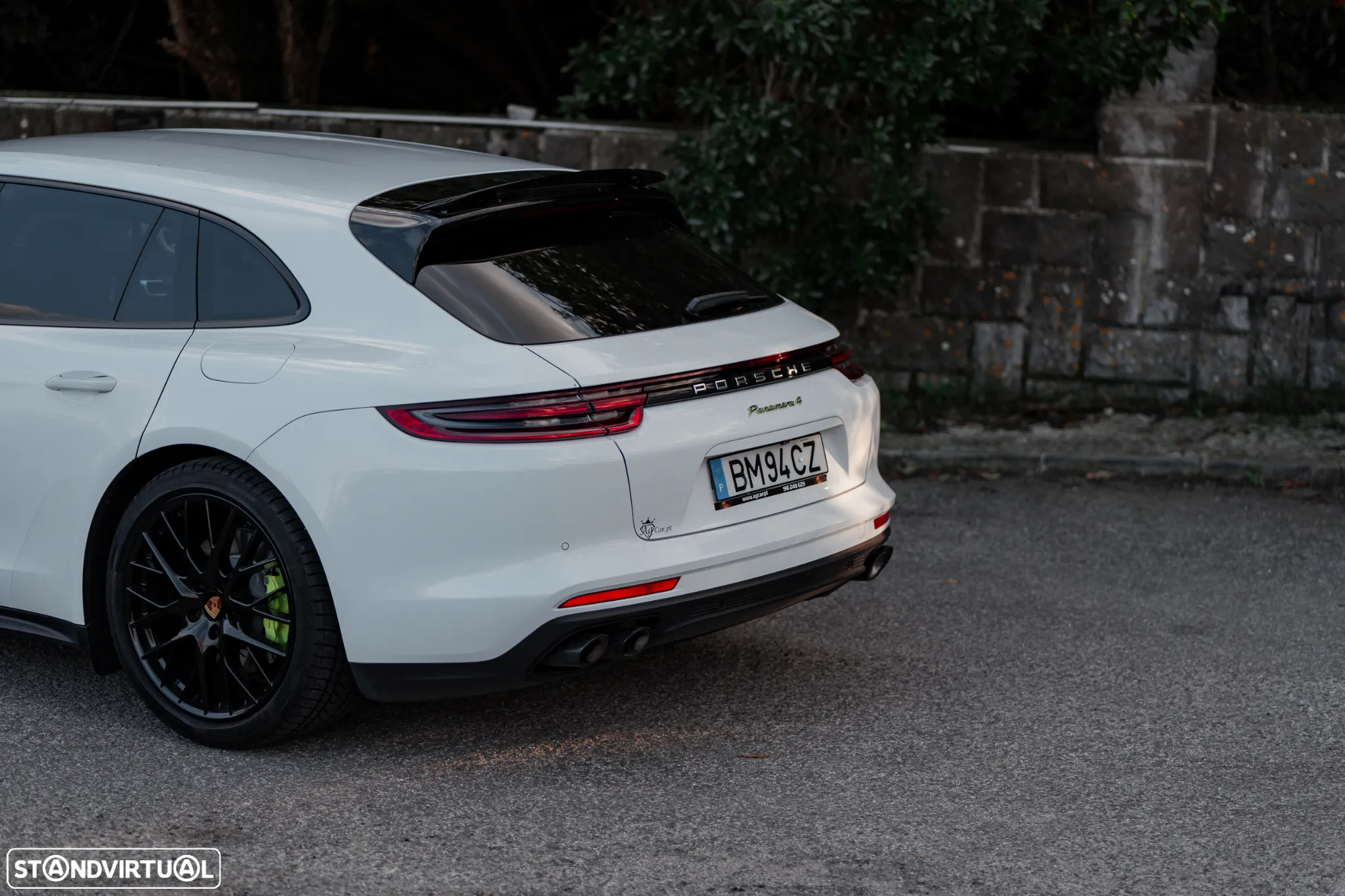 Porsche Panamera Sport Turismo 4 E-Hybrid - 4