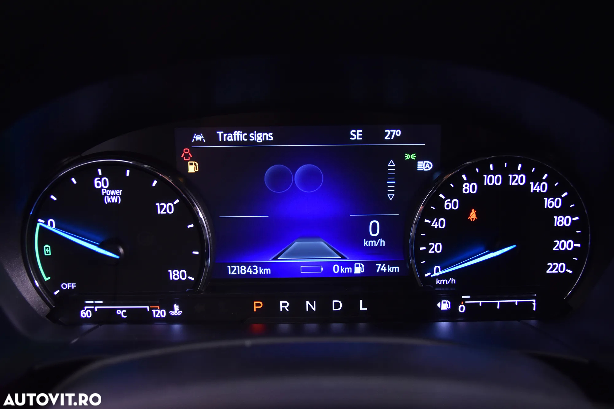 Ford Kuga - 10