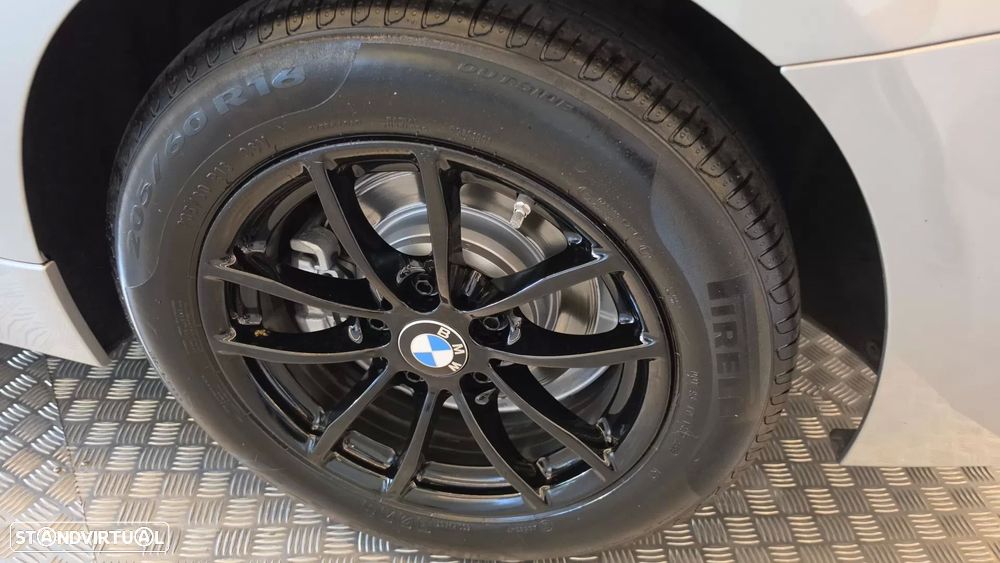 BMW 318 d Line Luxury Auto - 34
