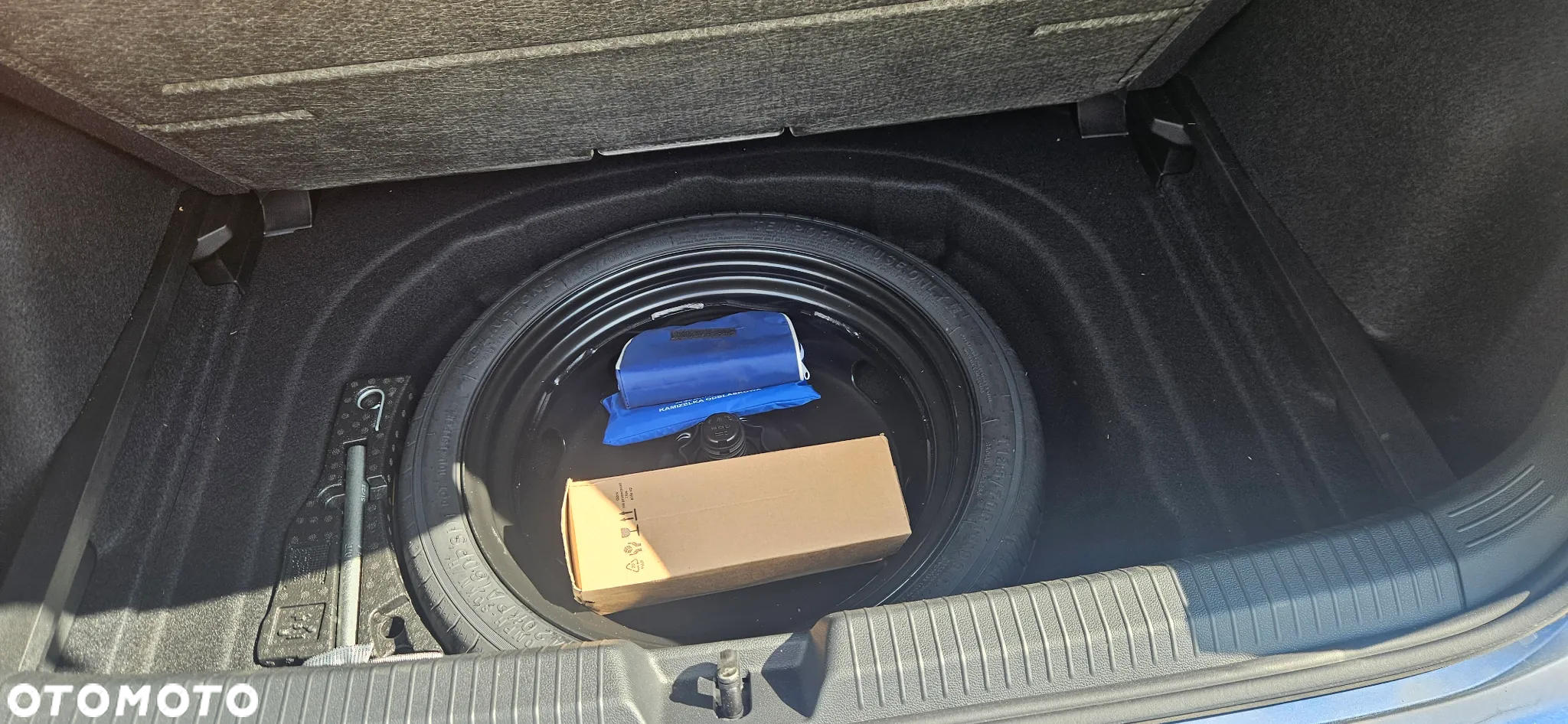 Volkswagen Golf - 23