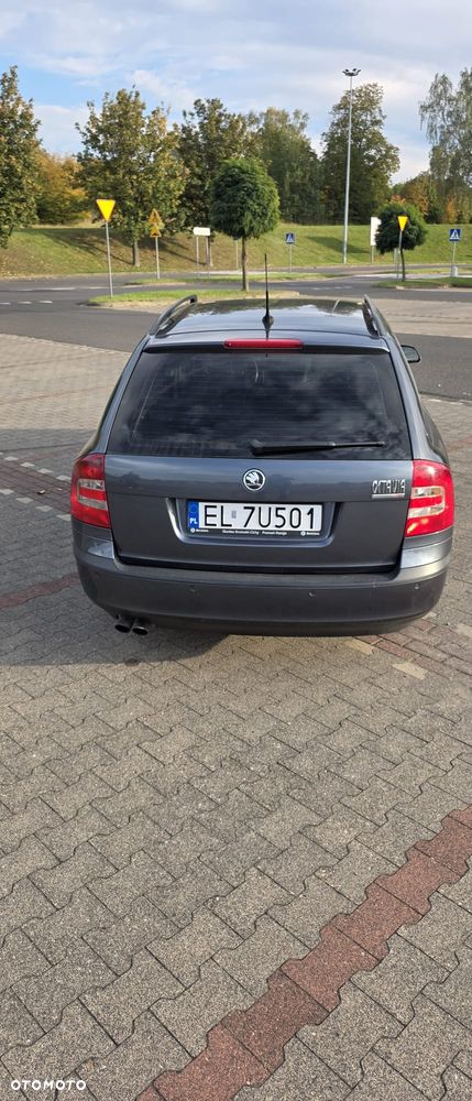 Skoda Octavia 1.8 T FSI Elegance - 11