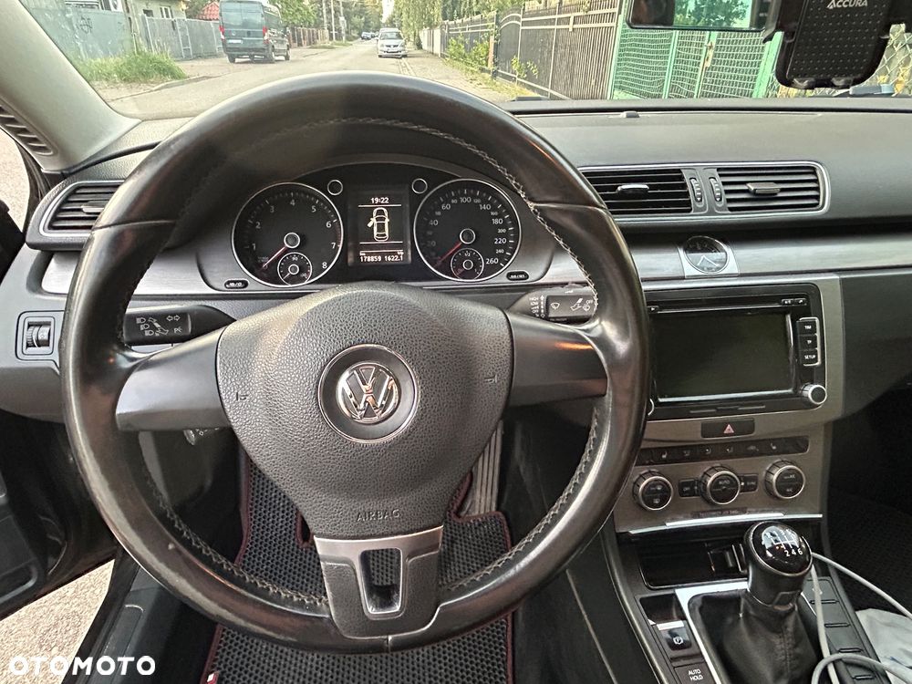 Volkswagen Passat 1.4 TSI Comfortline - 13