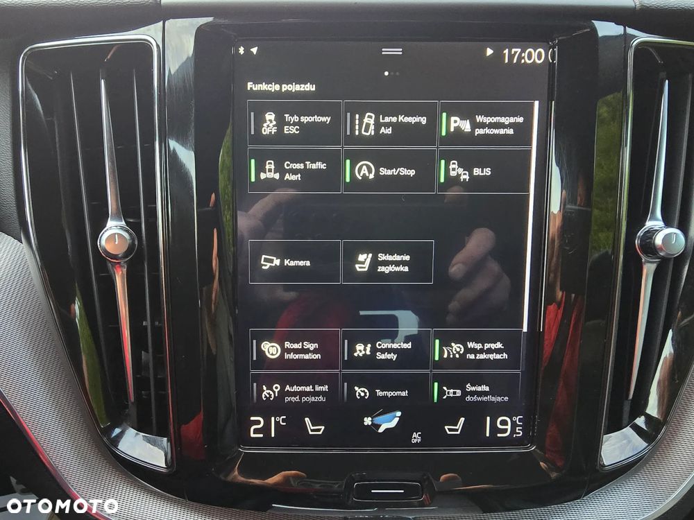 Volvo XC 60 D4 Geartronic RDesign - 35