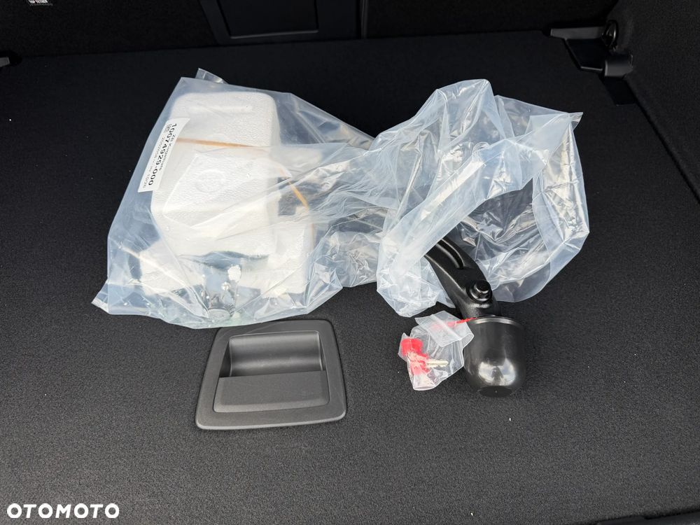 Opel Astra 1.2 T mHEV Ultimate eDTC - 17