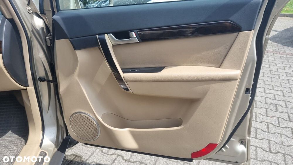 Chevrolet Captiva - 17