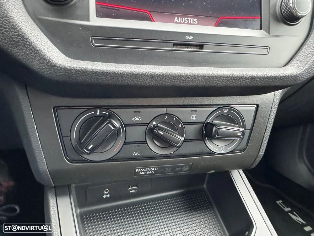 SEAT Ibiza 1.0 Reference - 27