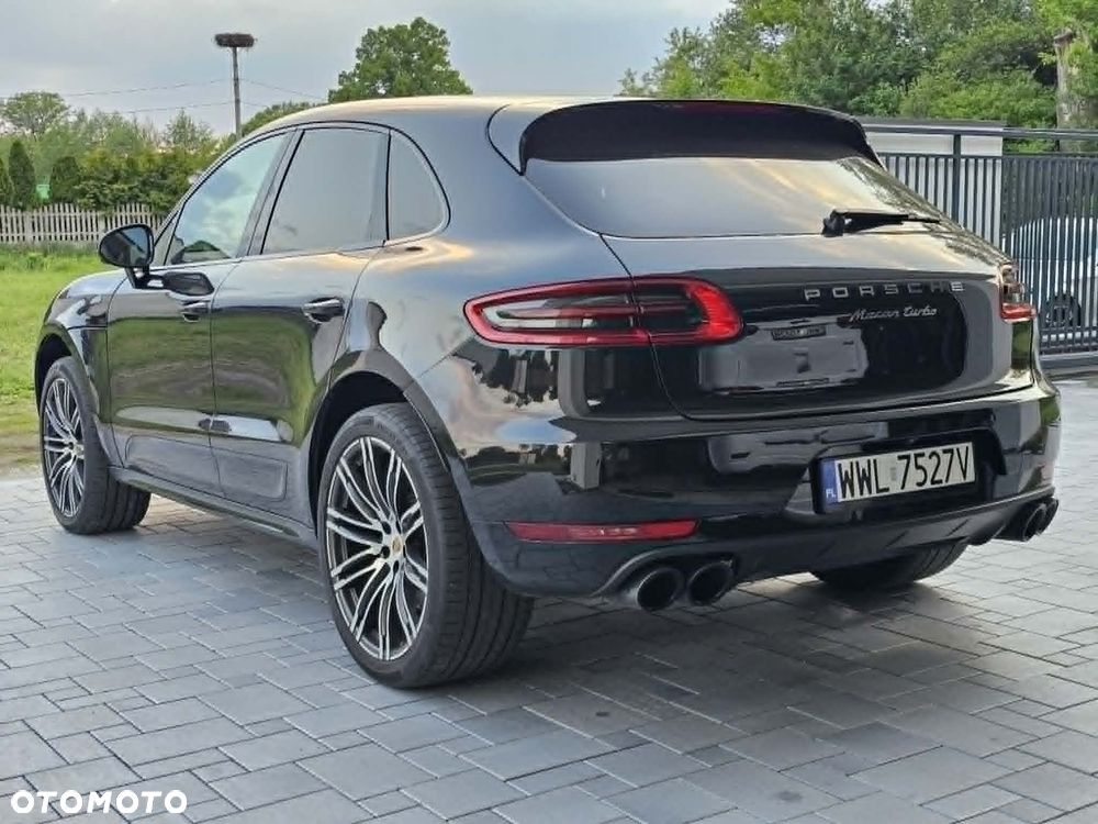 Porsche Macan Turbo PDK - 12