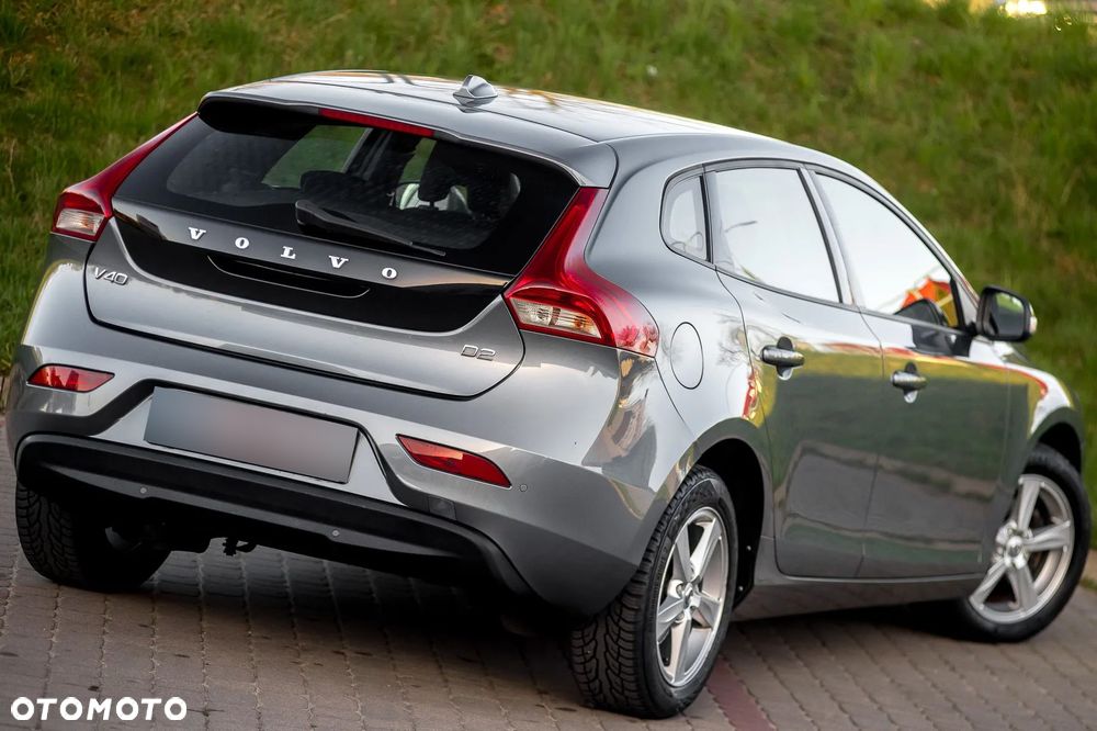 Volvo V40 D2 Momentum - 5