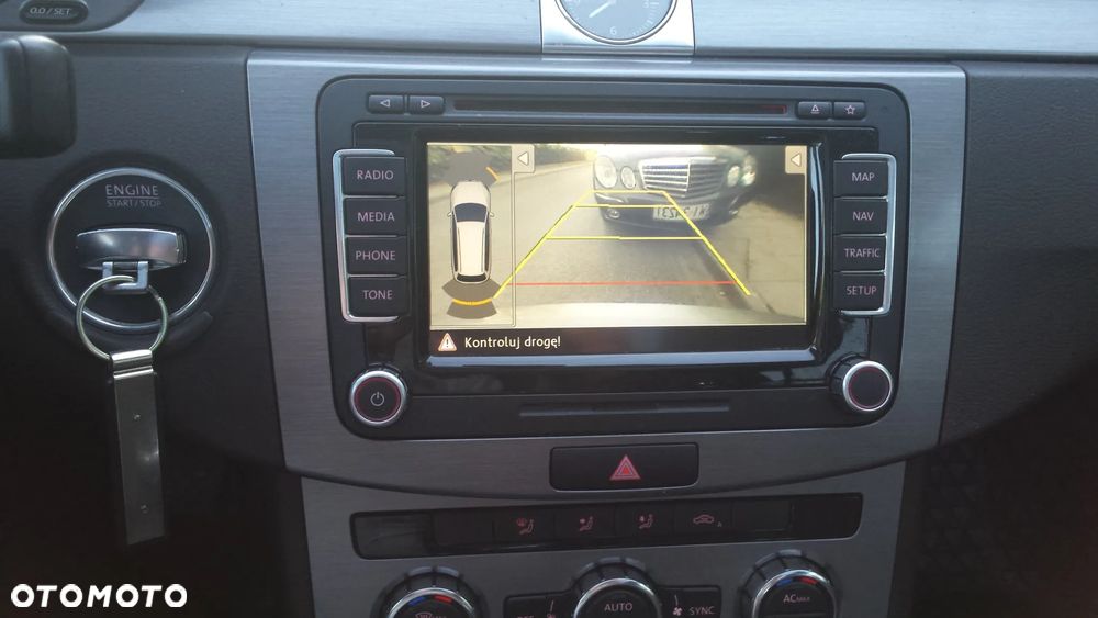 Volkswagen Passat 2.0 TDI Comfortline - 5