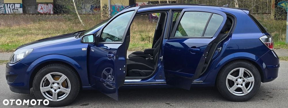 Opel Astra 1.8 Edition Plus - 17