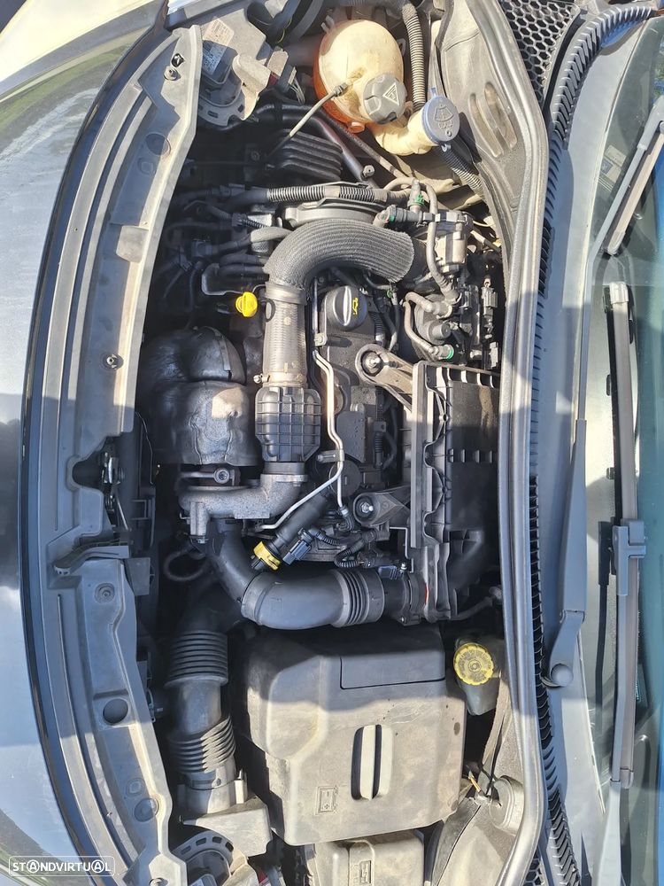 Peugeot 207 1.4 HDi Premium - 12