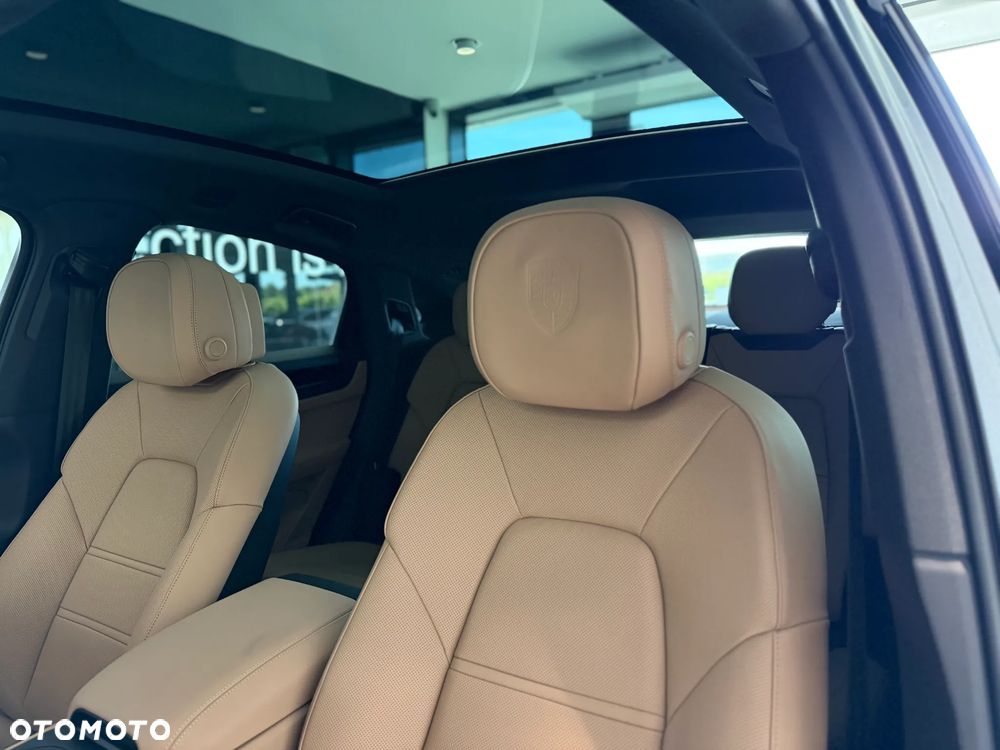 Porsche Cayenne E-Hybrid PHEV Black Edition - 21