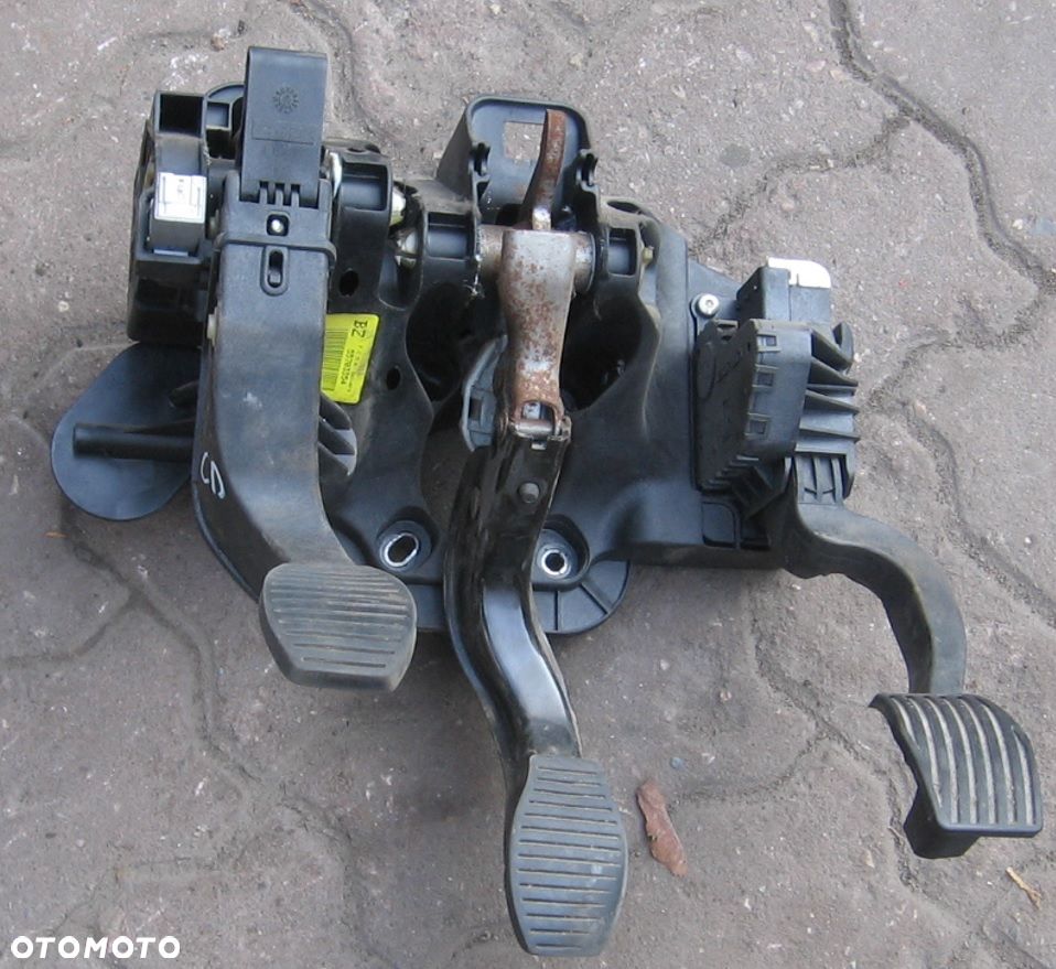 pedał sprzęgła hamulca gazu OPEL CORSA D - 1