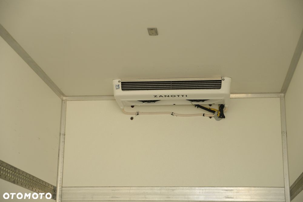 Iveco Iveco 72C17 3,0 170KM bez adblue euro 5 Zanotti Z380 6,1m 12 palet dł -20+20 ładowność 3460kg - 22