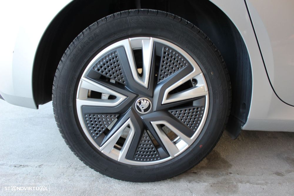 Skoda Fabia 1.0 MPI Ambition - 16