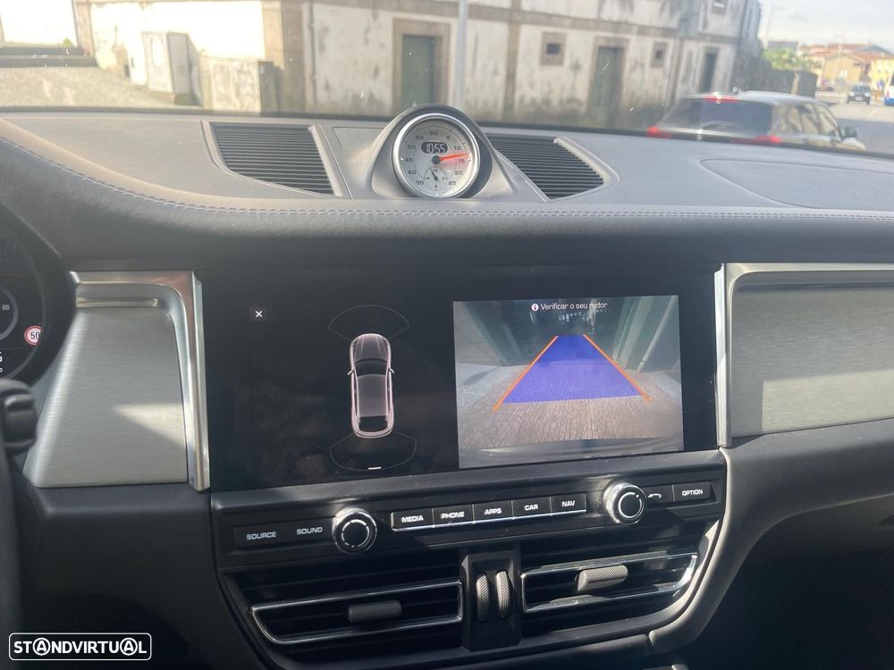 Porsche Macan Turbo PDK - 28