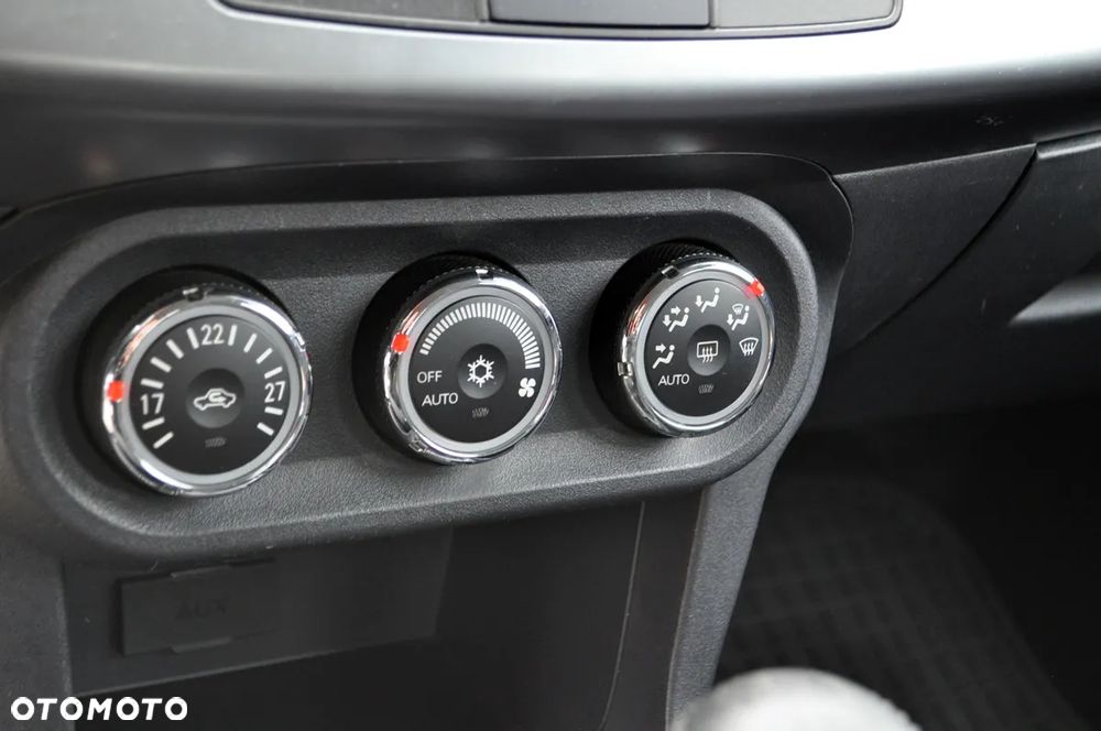 Mitsubishi Lancer 1.8 Inform LPG - 21