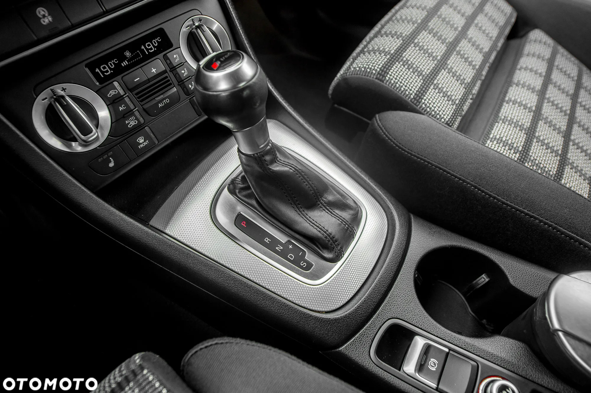 Audi Q3 2.0 TDI Quattro Prime Line S tronic - 23