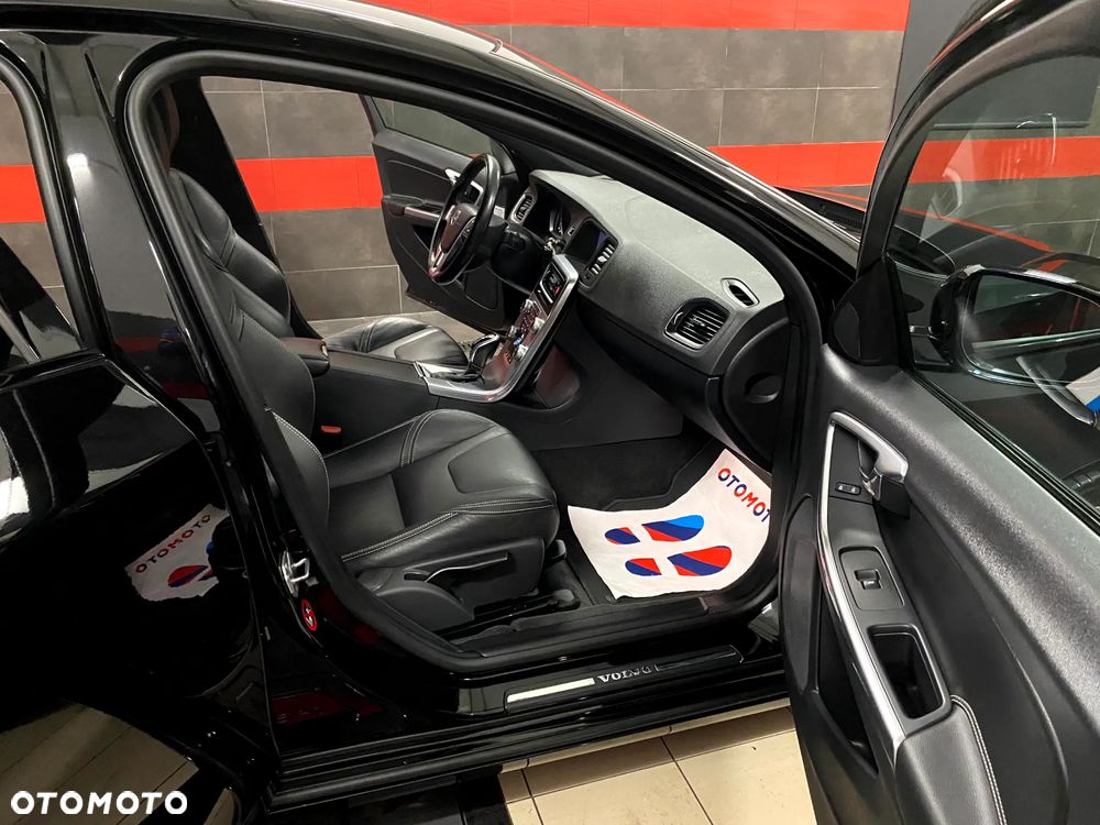 Volvo S60 D4 Geartronic Summum - 23