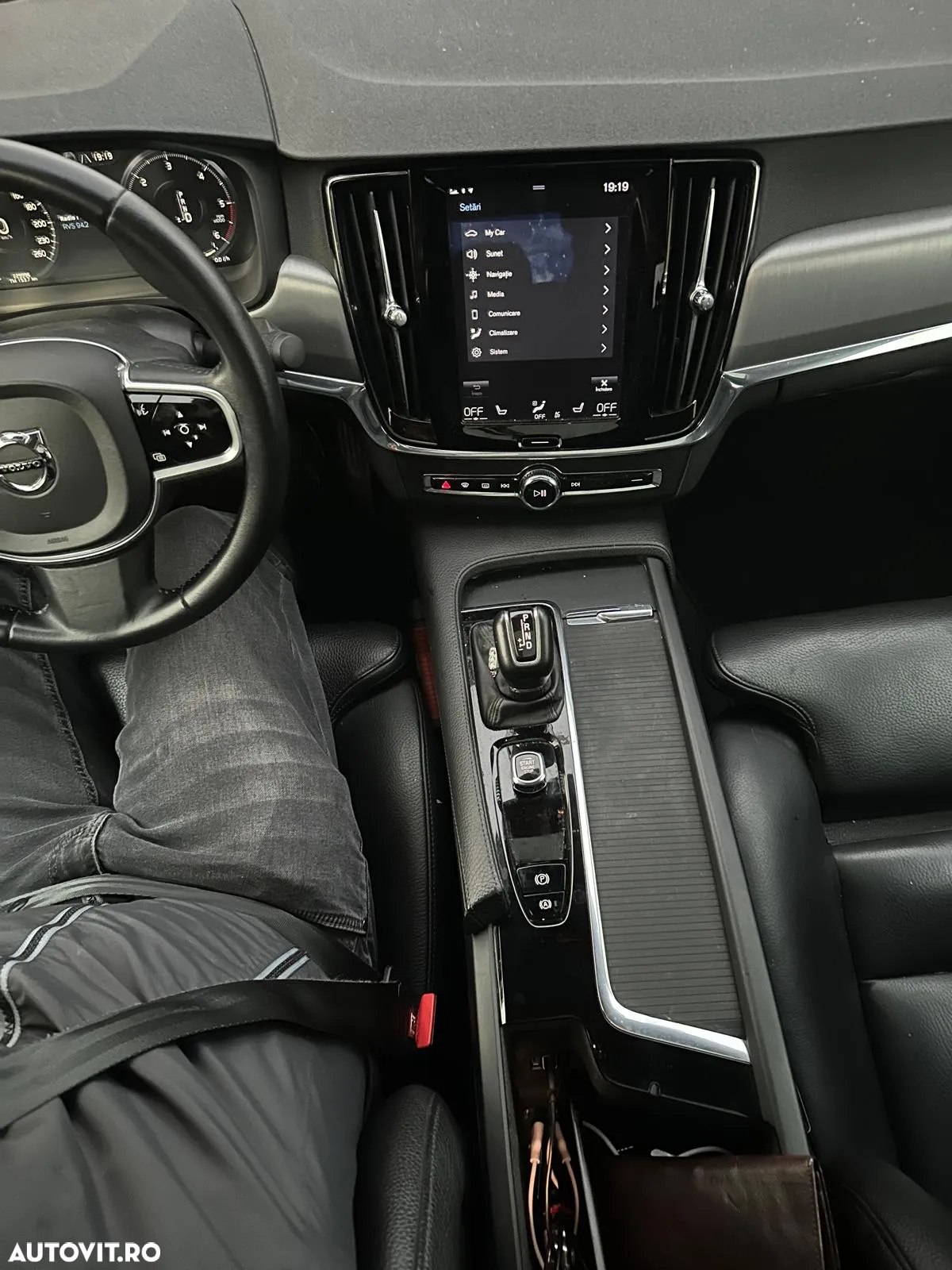 Volvo S90 D4 Momentum - 24