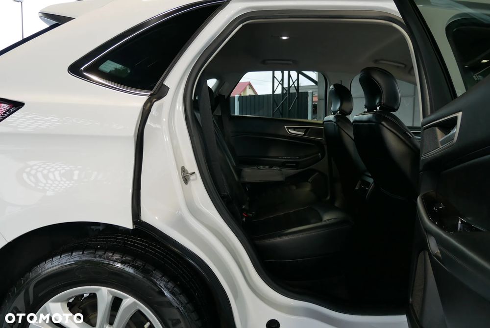 Ford Edge - 11