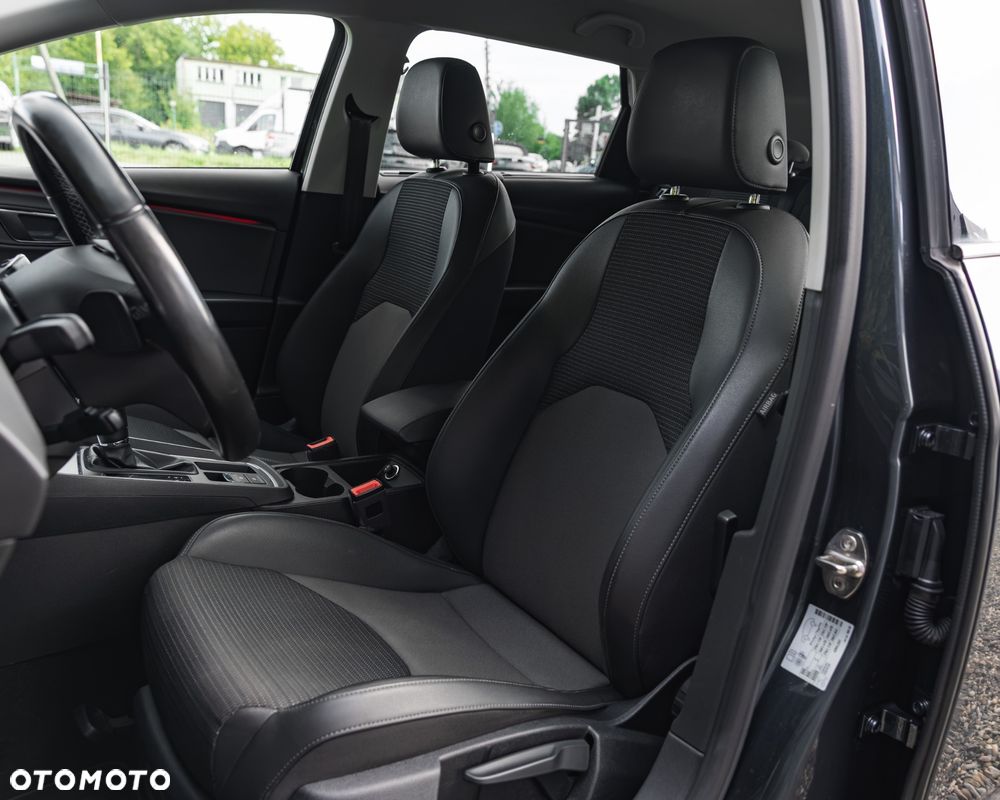 Seat Leon 2.0 TDI DPF DSG Xcellence - 31