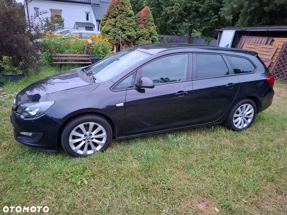 Opel Astra 1.4 T Cosmo - 4