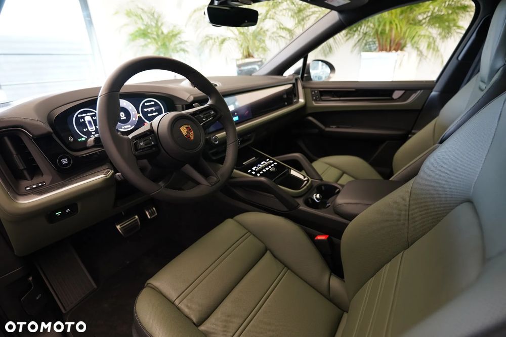 Porsche Cayenne Coupe S - 8