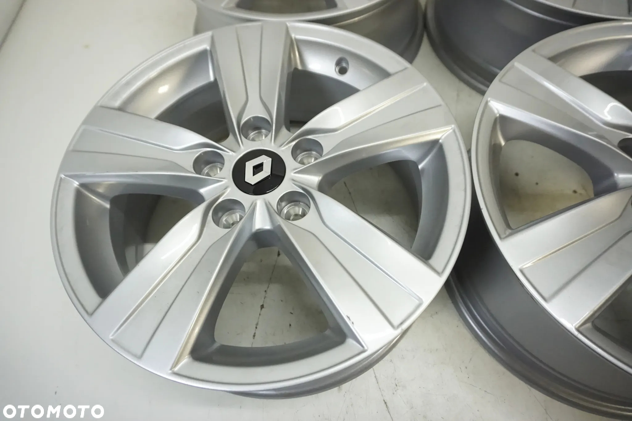 FELGI ALUMINIOWE 16 RENAULT LAGUNA III MEGANE IV CAPTUR II ARCANA TALISMAN KADJAR LATITUDE FLUENCE  KOLEOS KANGOO SCENIC III ZOE MERCEDES CITAN ORYGINAŁ NOWE - 4