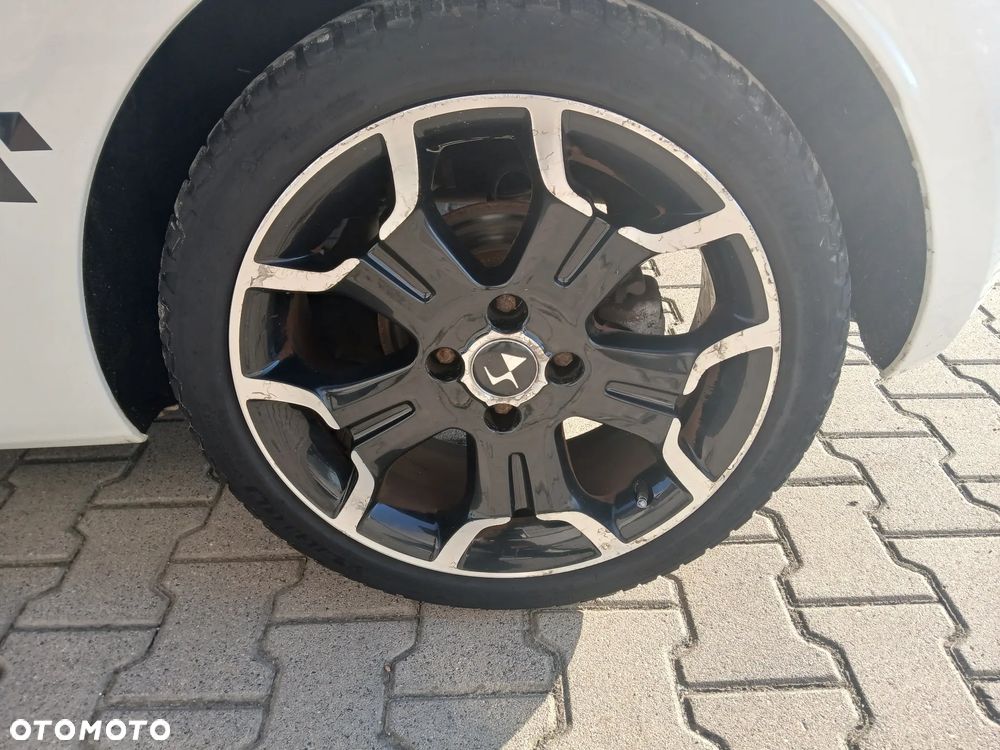 Citroën DS3 1.6 HDi SportChic - 15
