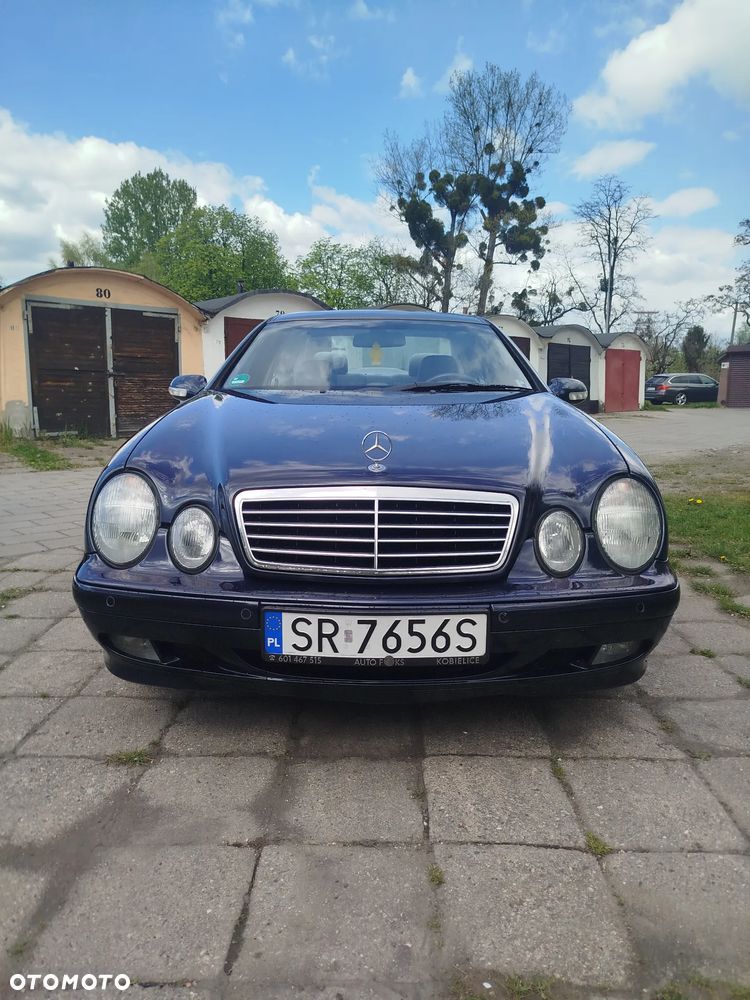 Mercedes-Benz CLK - 6