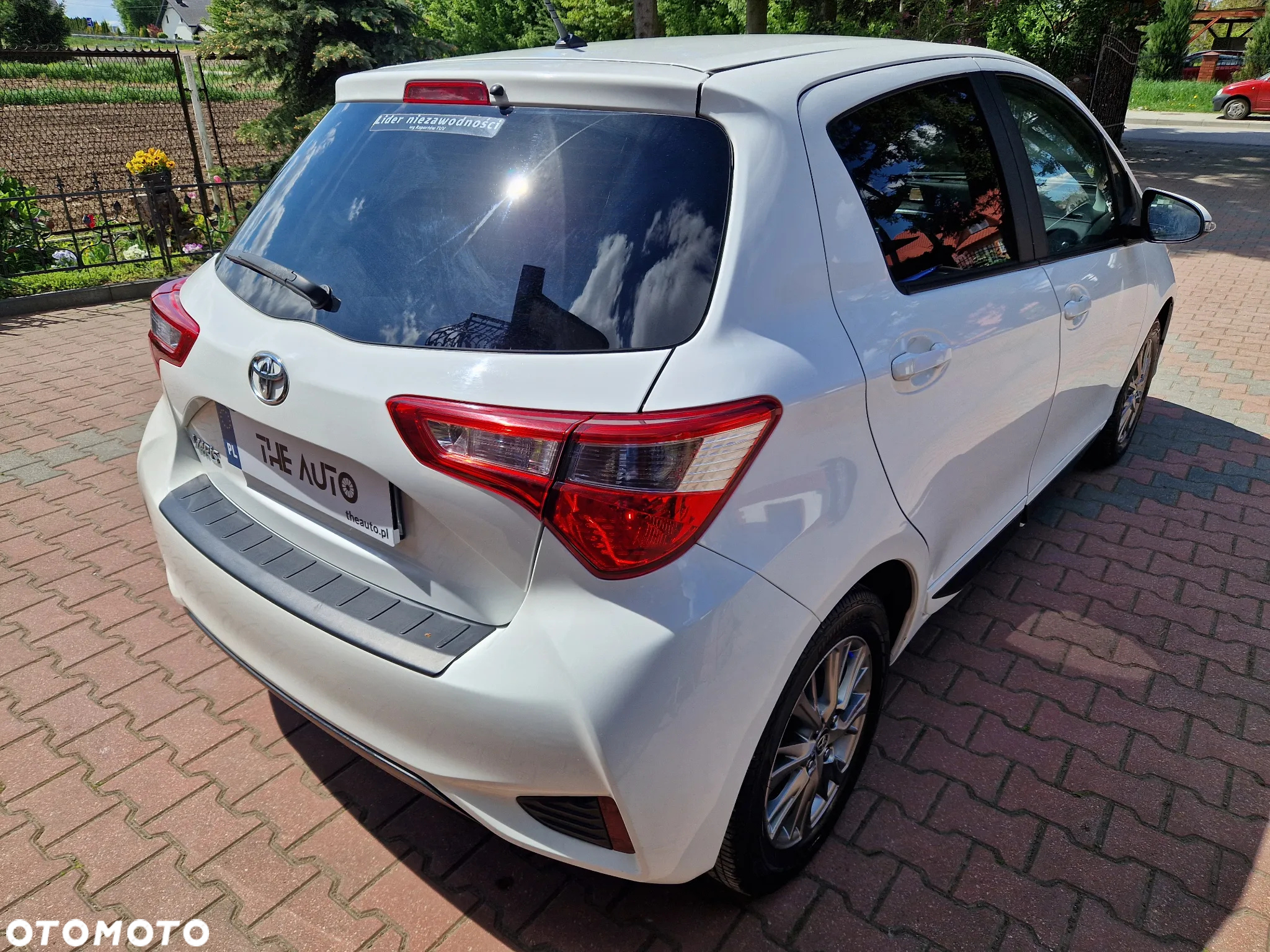 Toyota Yaris 1.5 Premium - 38