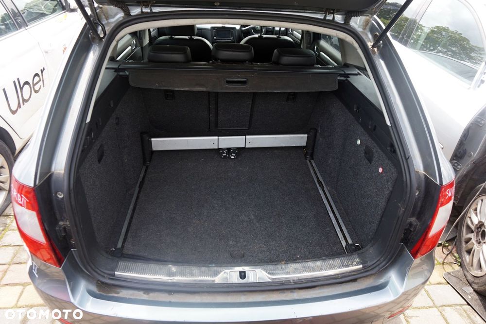 SKODA SUPERB II 3T KOMBI 2012 LF8L 2.0 TDI CFGB 170KM NLN SREBRNY na części - 13
