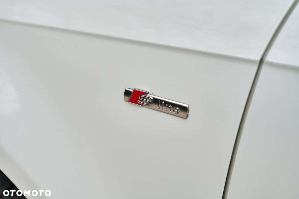 Audi A3 Sportback 1.4 TFSI S line Sportpaket - 22