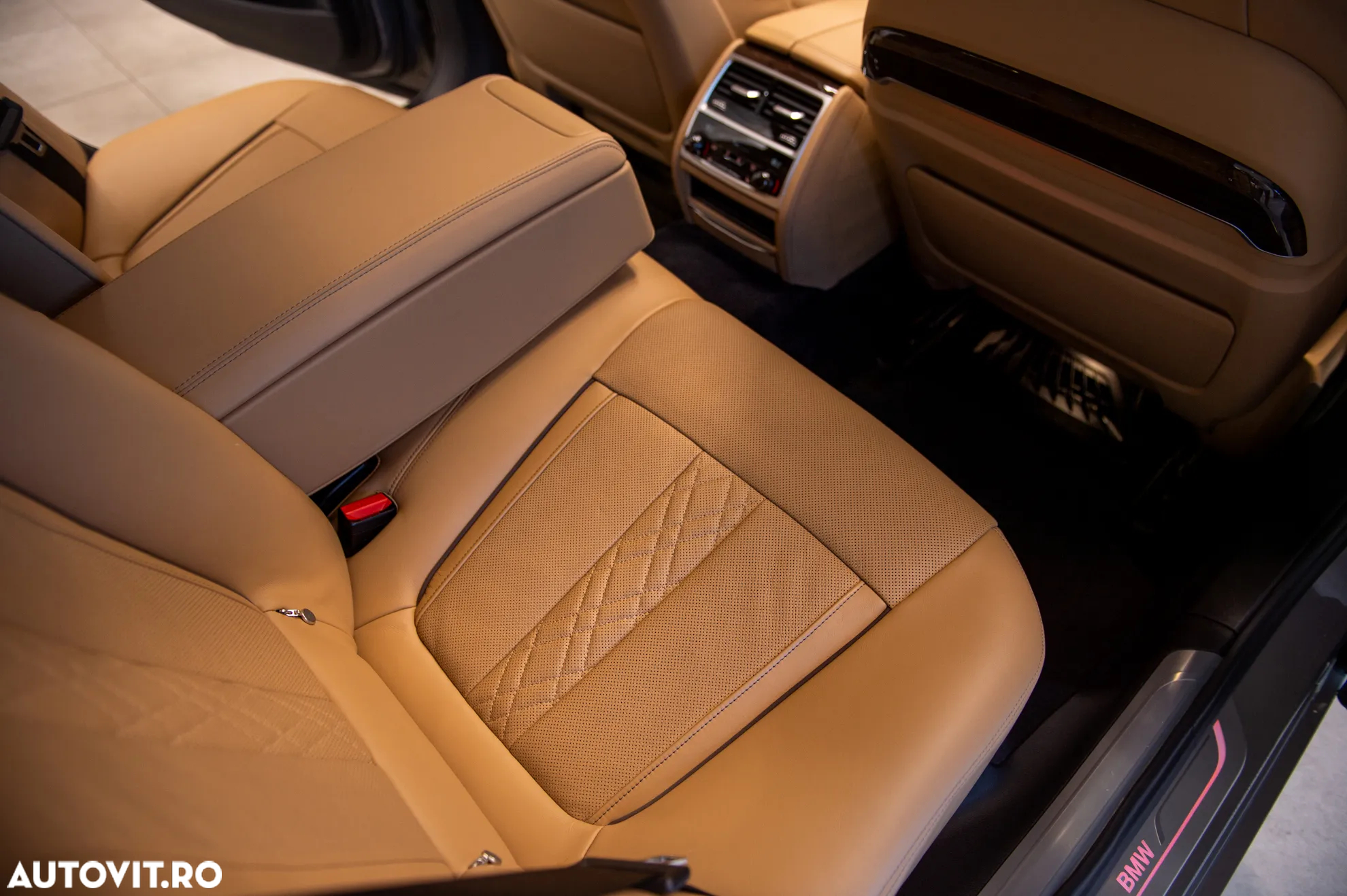BMW Seria 7 750d xDrive - 33