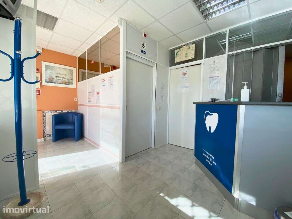 Loja a funcionar como clínica dentária - São Marcos, Sintra. - Grande imagem: 3/20
