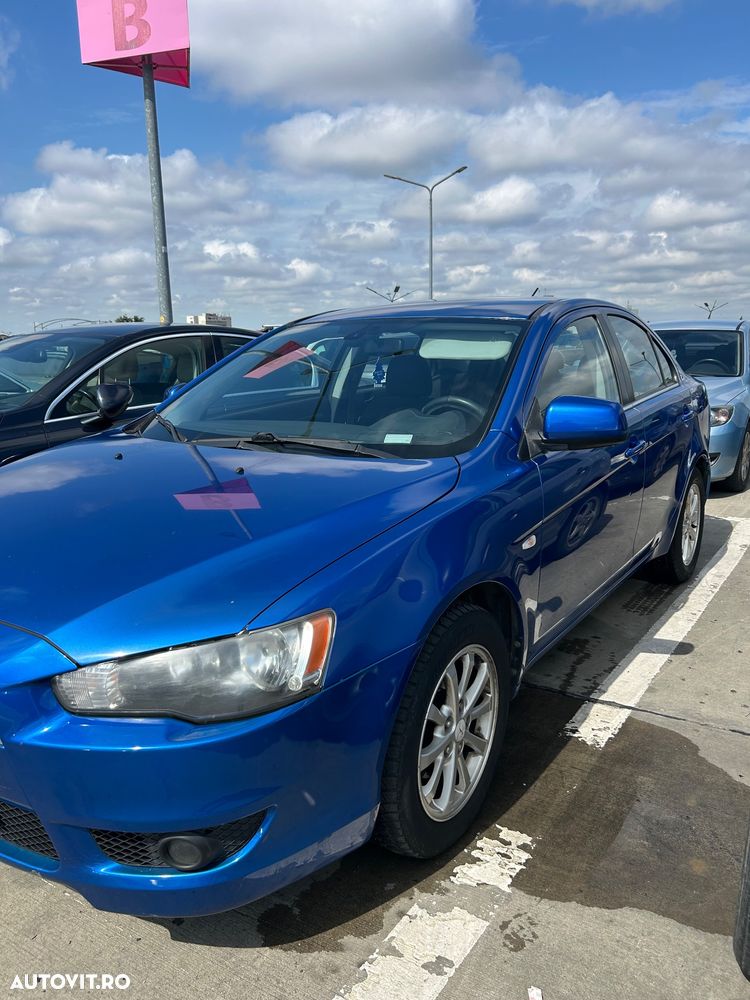 Mitsubishi Lancer - 2